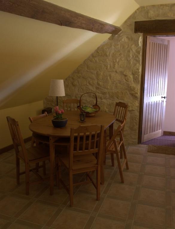 Le Clos De Chatres Oisly Exteriör bild